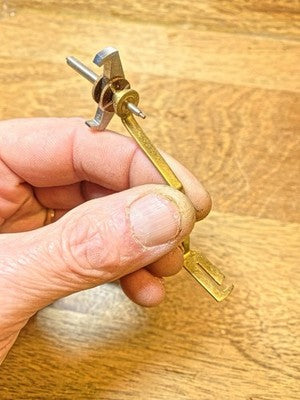 Clock Movement Verge (33.0mm Length, 17.7mm Between Teeth, 1.0mm Pivot)(KD3587)