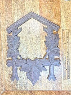 Cuckoo Clock  Surround (9 1/8 X 12 1/4 Inches) (LL5308)