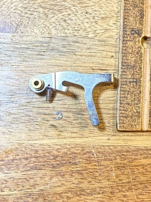 Hermle 1051-020 Clock Movement Rack Hook  (PL 31cm/125.77)  (KD4024)
