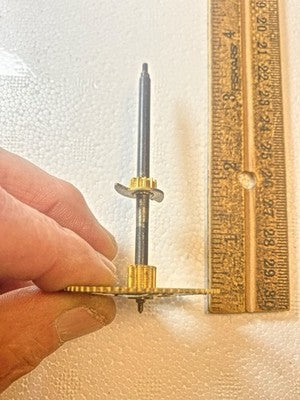 Made In Korea Clock Movement Hands Post - Vintage Clock Parts KD3454