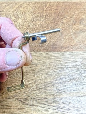 Clock Movement Verge (38.3mm Length, 16.7mm Between Teeth, 0.8mm Pivot) (KD3319)