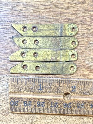 DRGM Clock Movement Mounting Brackets (See Pics To ID Movement)   (KD2656)