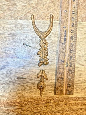 Antique Black Mantel Clock Trim Piece For parts/Repair   (KD4258)