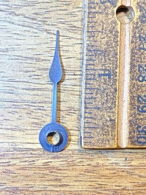 Clock Hour Hand 1 5/8 Inches Long (Arbor Dia 4.0mm)           (KD4128)