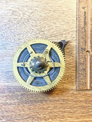 New Haven Wall Clock Movement Strike Side Main Wheel (See Pics To ID Mvmt)KD4523