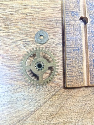 DRGM Clock Movement  Minute Wheel (See Pics To ID Movement)   (KD2632)