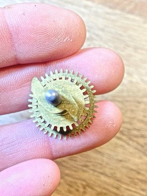 New Haven Wall Clock Movement Hands Post (See Pics To ID Mvmt) KD4521