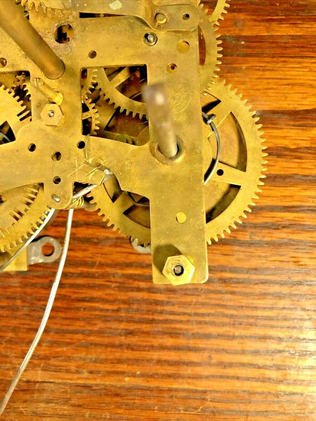 New Haven Clock Movement Pallet Nut (See Pics to ID Mvmt) (K5852)