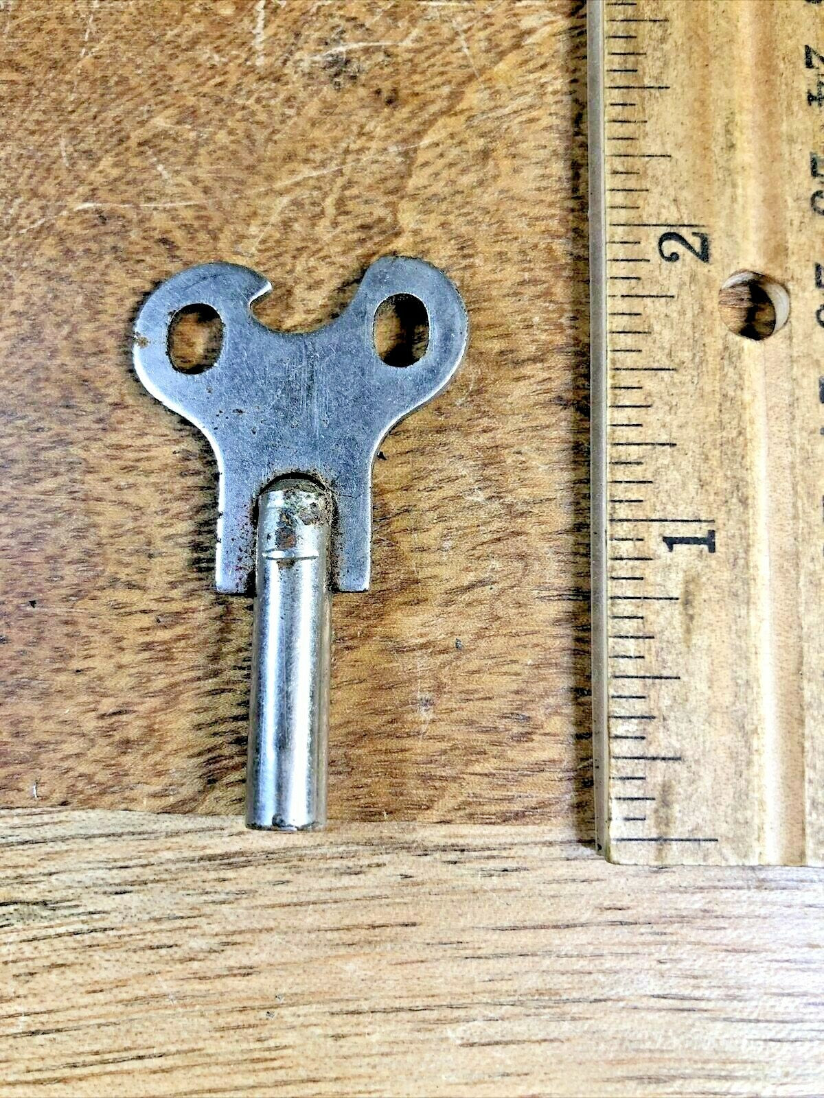 #6 Clock Winding Key, Size 3.75 mm/ # 6   (Clock Key Lot K6201)