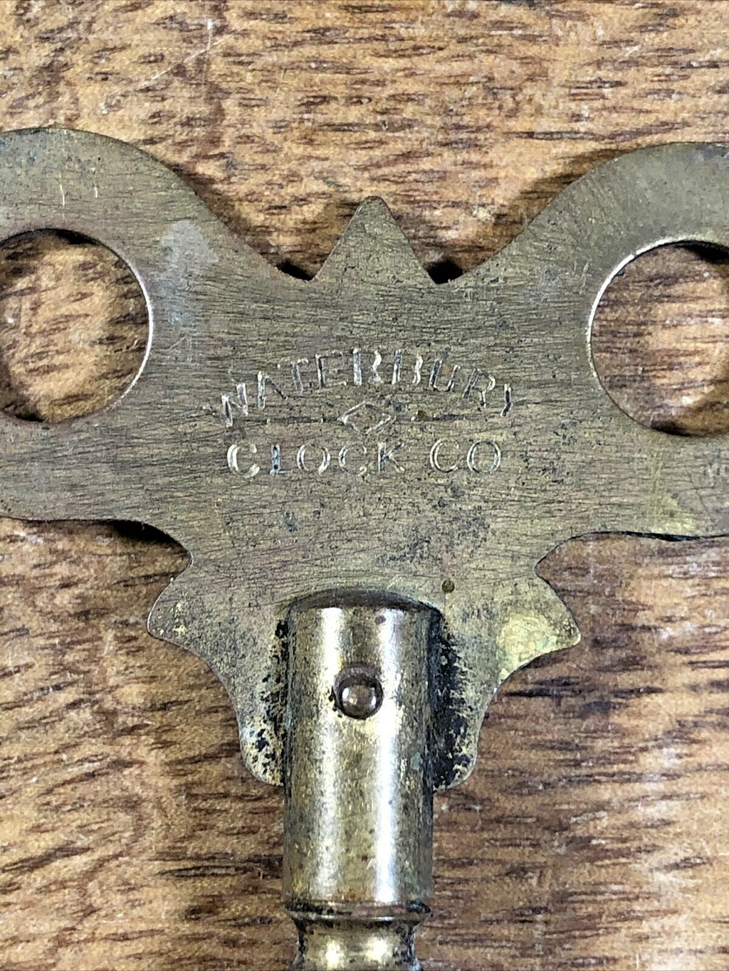 Antique Waterbury Clock Key 5 / 3.50mm  (Key Lot KA5058)