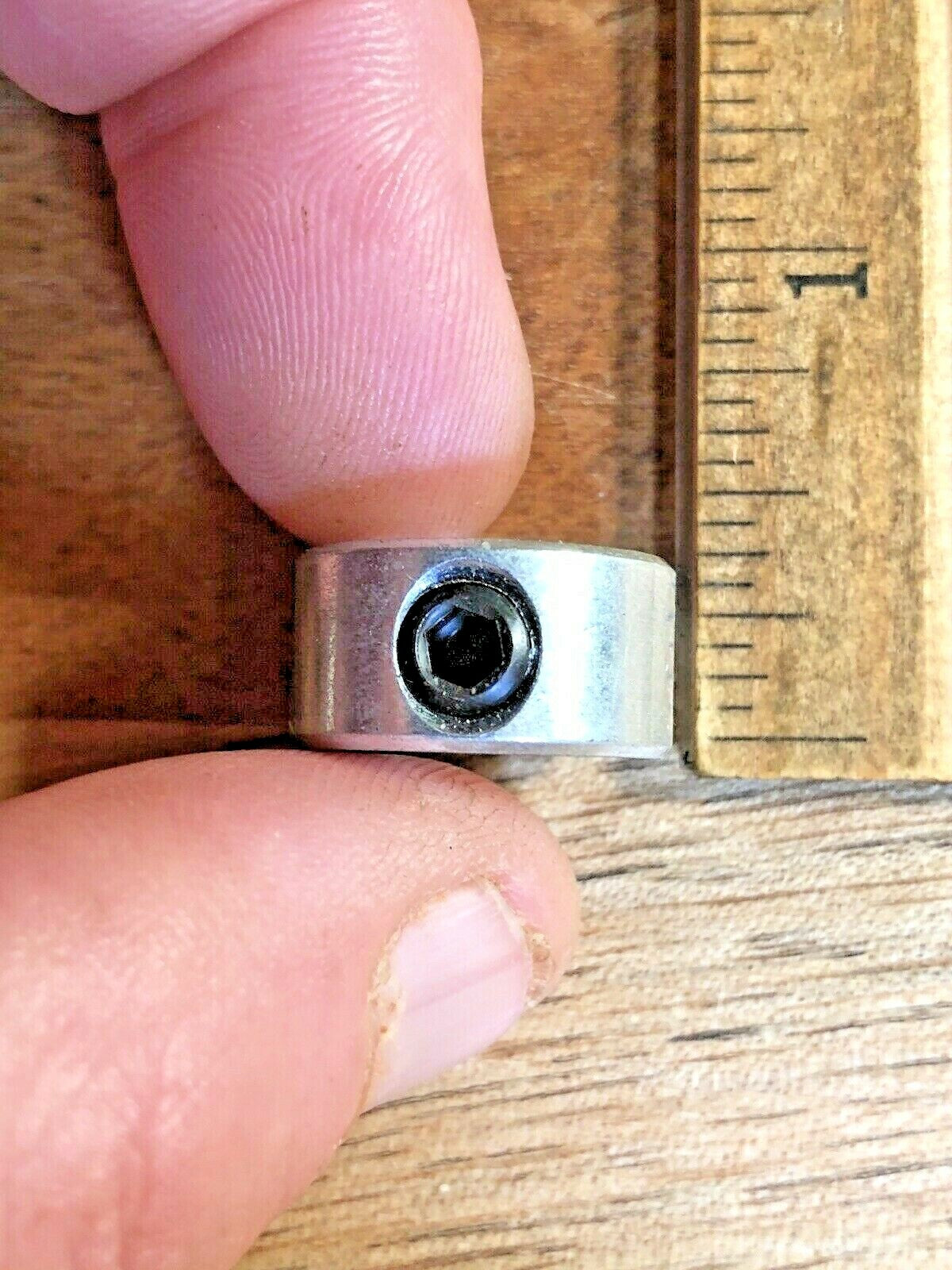 3/8 Inch Clamping Collar Stainless Steel And Zinc Plated With Set Screw (K7022)