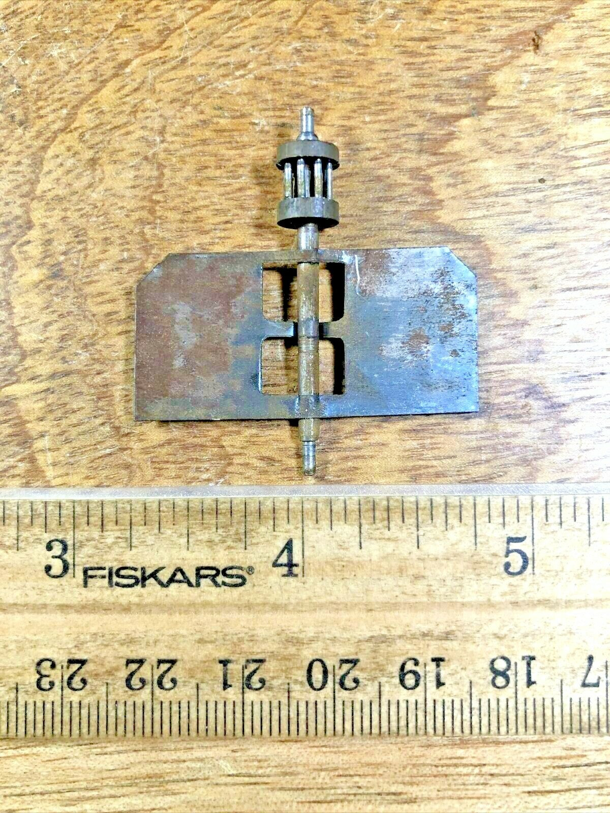 Old Gilbert 8 Day Clock Movement Fan Assembly (Lot K3030)