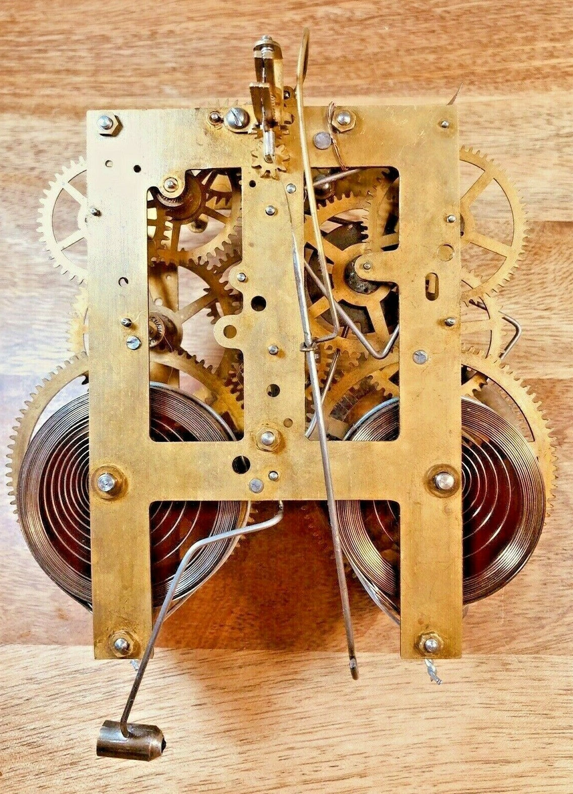 Old Sessions Clock Movement Pallet Nut (See Pics to ID Mvmt) (K6091)