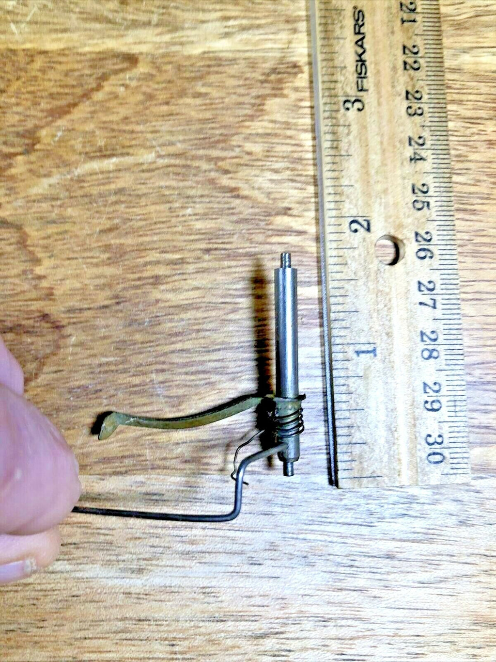 Clock Movement Hammer Assembly, Arbor Is 1.59 Inches Long, .075" Pivot  (K4086)