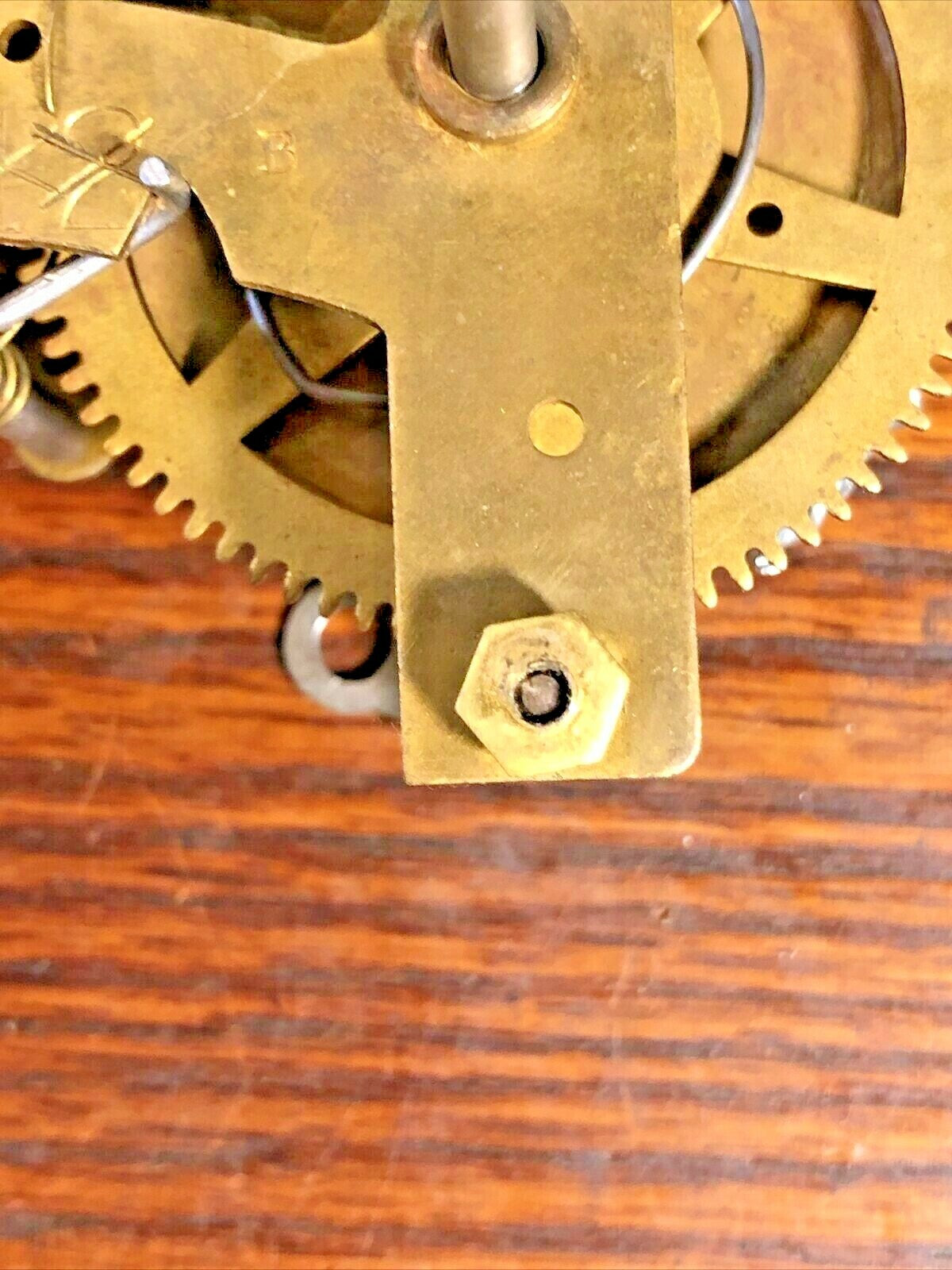 New Haven Clock Movement Pallet Nut (See Pics to ID Mvmt) (K5852)