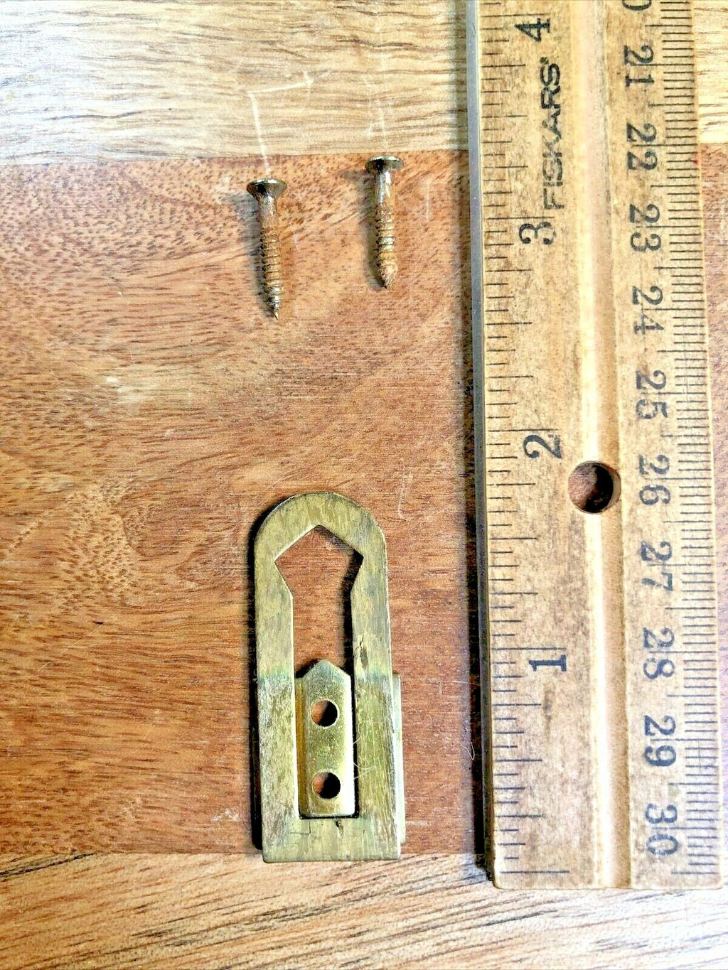 Antique Clock Case Hanger (K6996)