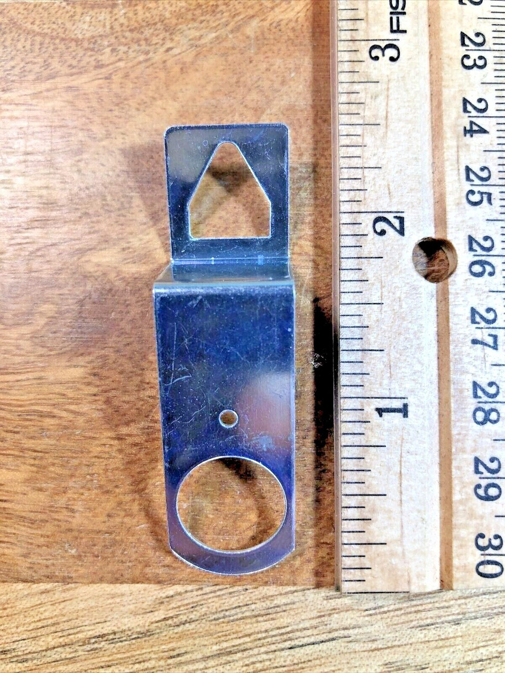 Clock Hanger            (K7523)