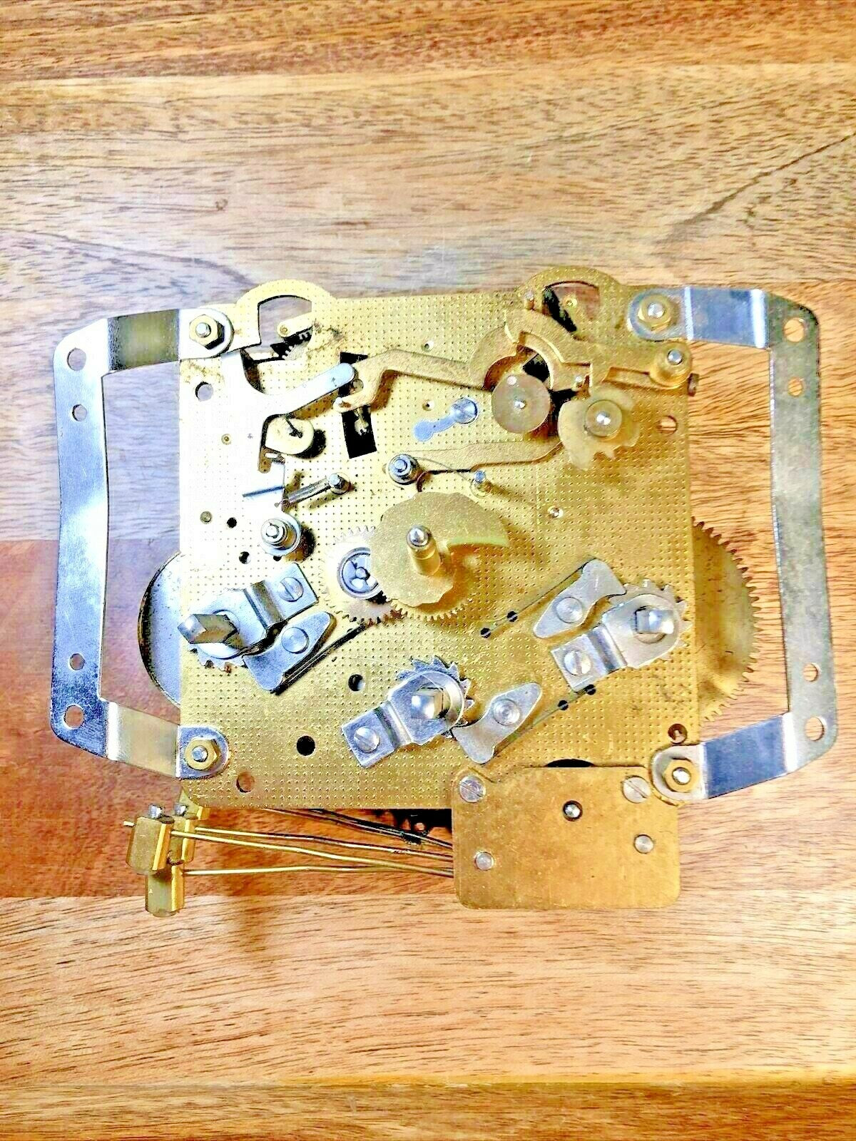 Seth Thomas A401-003 Clock Movement Small Transmission Wheel    (KA5808)