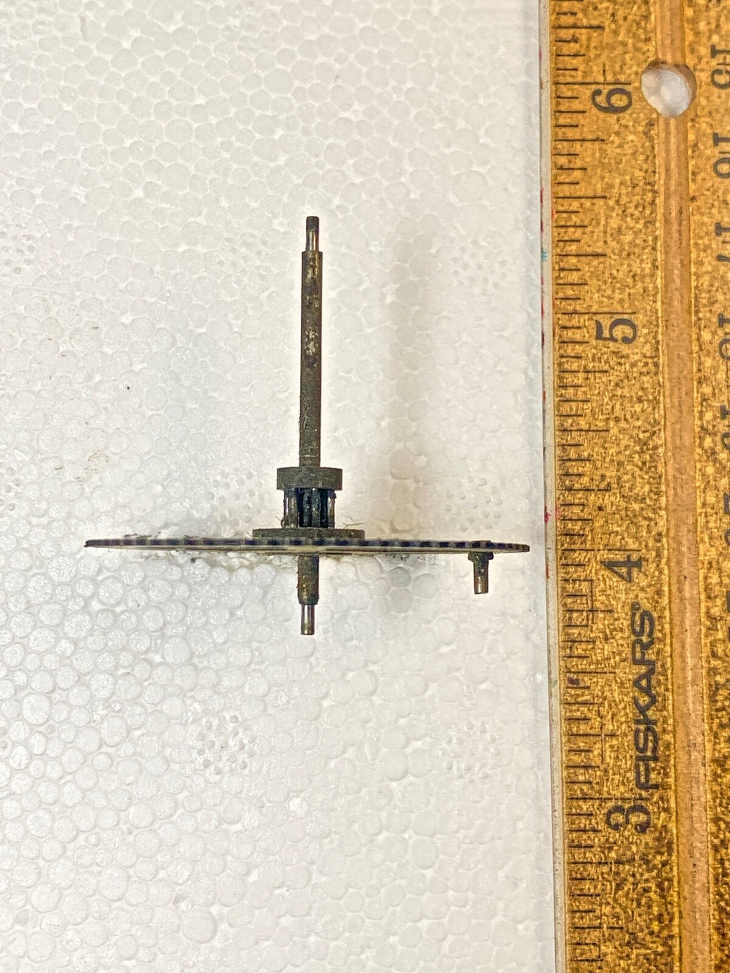 Ingraham (Stamped 12 33) Clock Movement Strike Side 4th Wheel (KD2709)