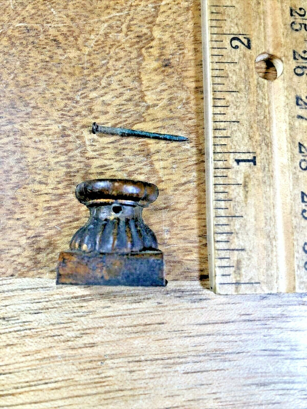 Antique Black Mantel Clock Column Base           (K6245)