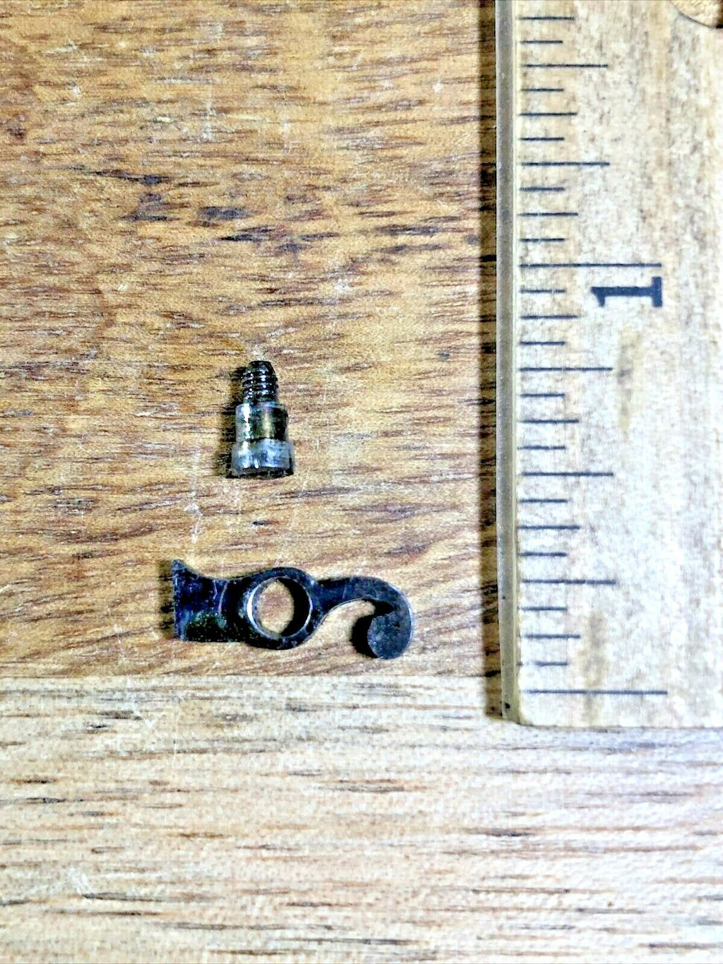 Japy Freres & Co Clock Movement Click Screw (K5718)