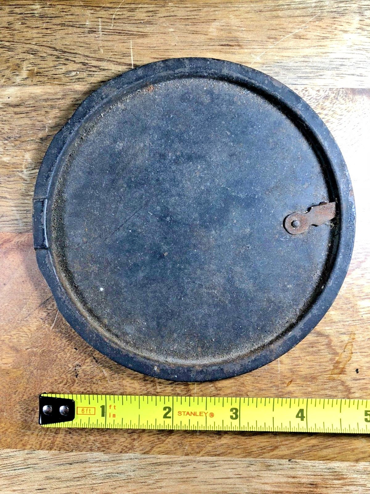 Old Mantle Clock Metal Door                            (KA717)