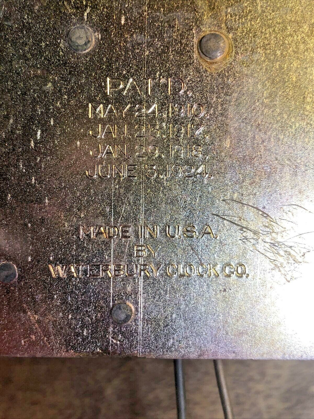 Old Solid Back Waterbury Clock Movement Fly Assembly (See Pics to ID)   (K6536)