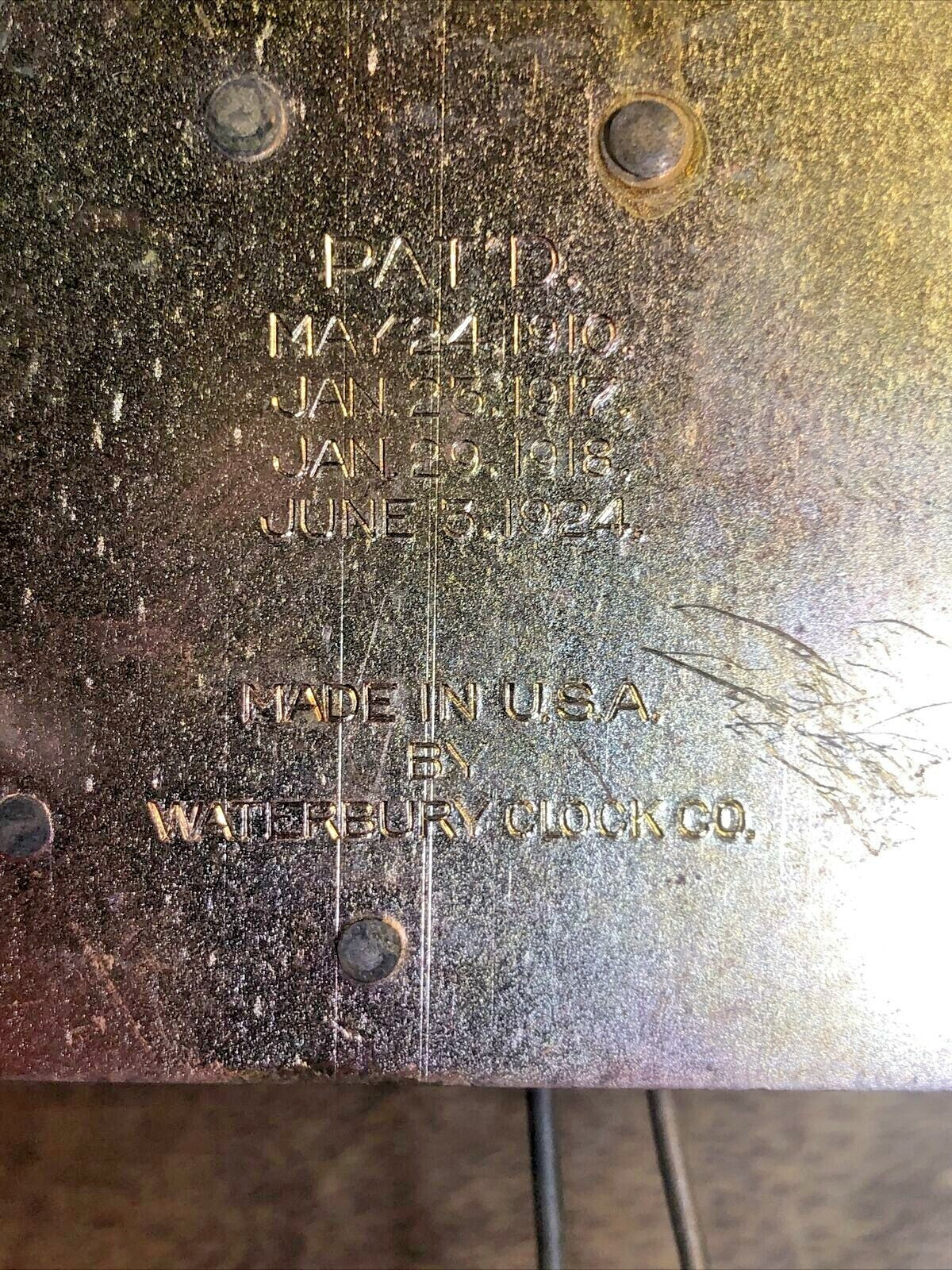 Old Solid Back Waterbury Clock Movement Fly Assembly (See Pics to ID)   (K6536)