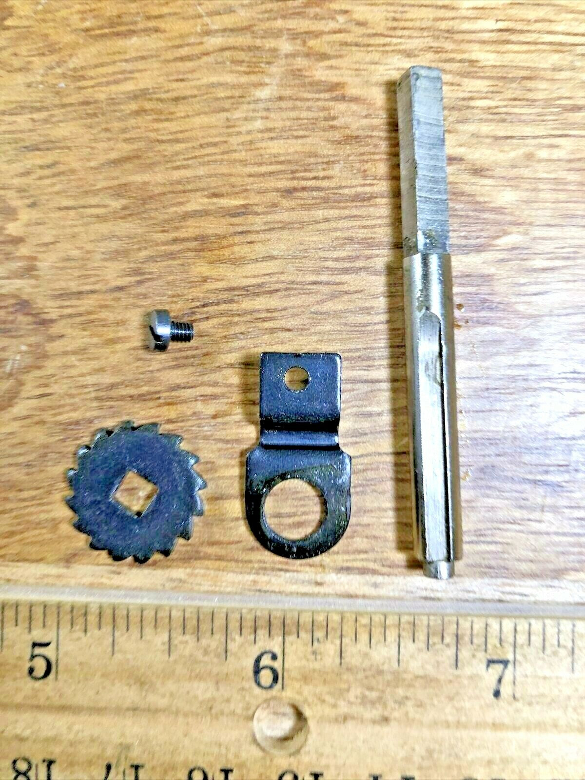 Franz Hermle Winding Arbor and Ratchet Wheel   (K5483)