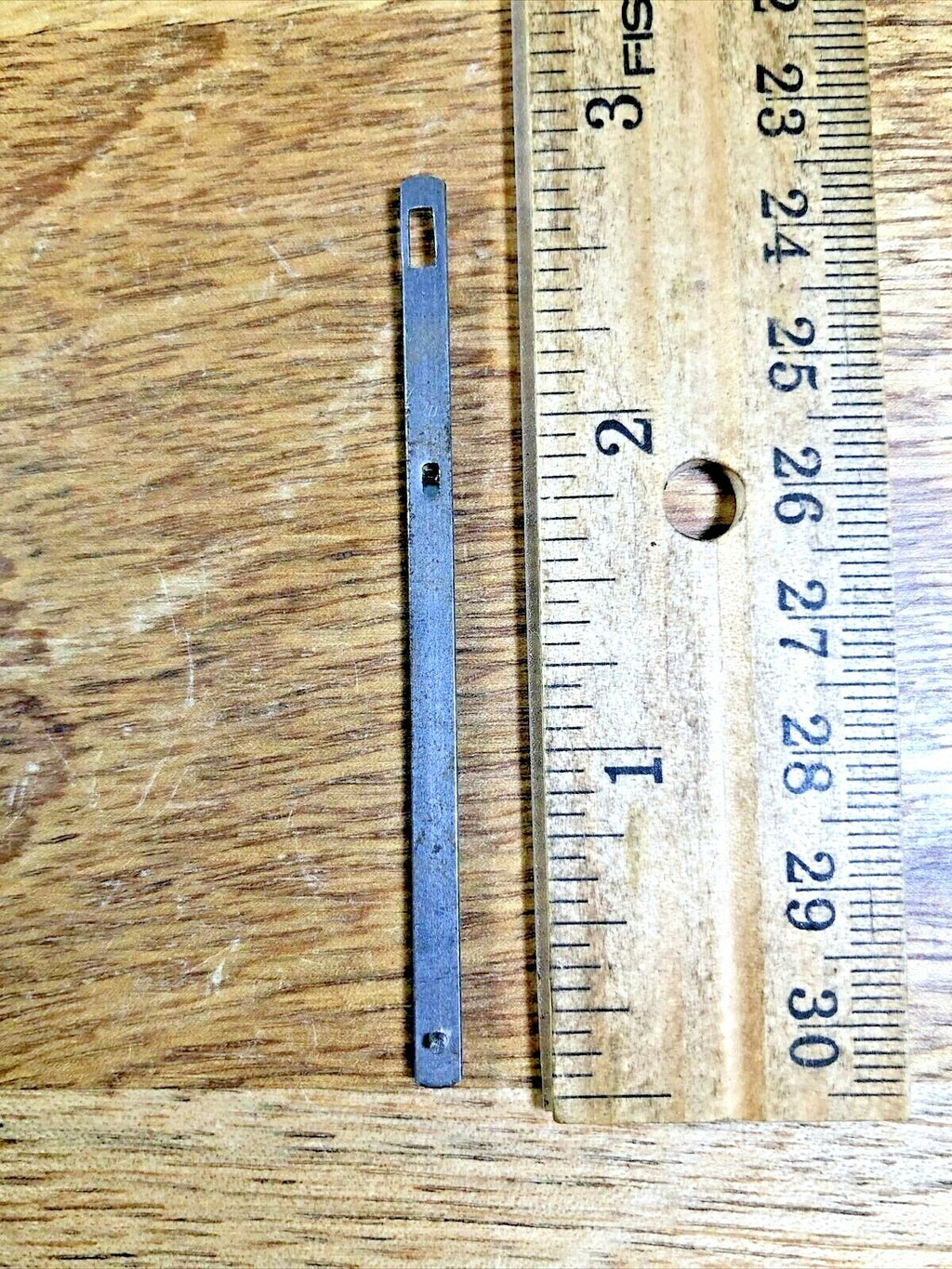 Old 2 3/4 Inch Pendulum Leader    (K5390)