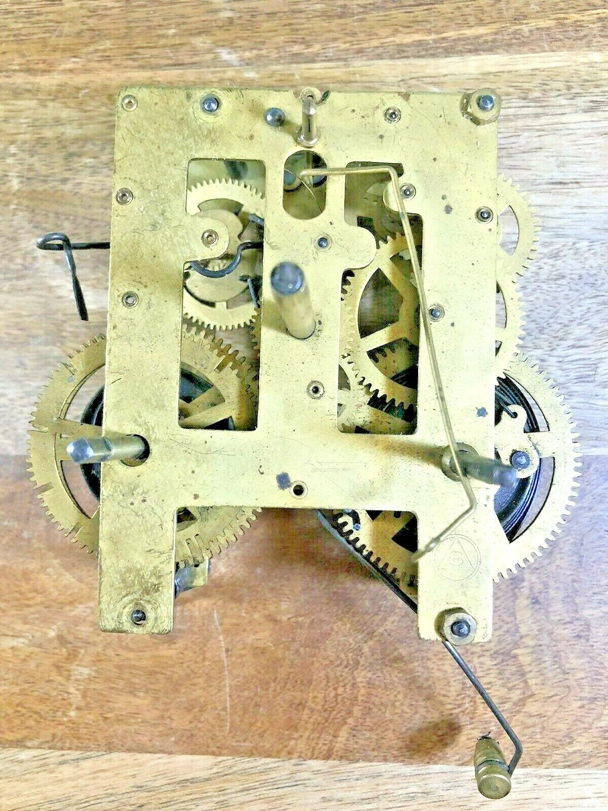 Korean 8 Day Clock Movement (Nam Young) Minute Wheel (Hands Post) (K5682)