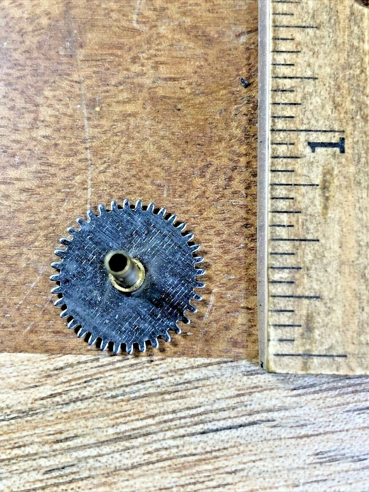 Small Hauser Novelty Clock Movement Minute Wheel  (K6487)