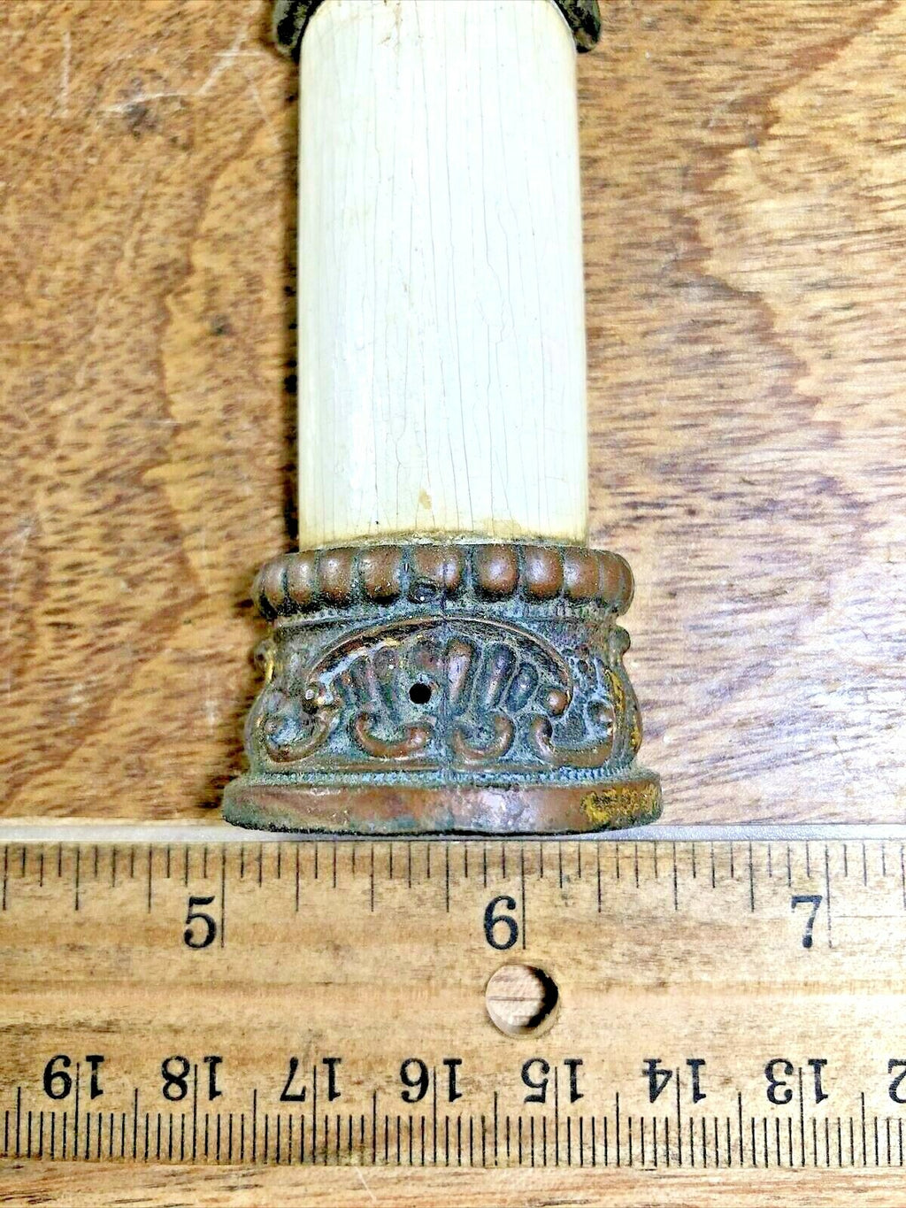 Old Thick 4 inch Tall Mantel Clock Column              (K5712)
