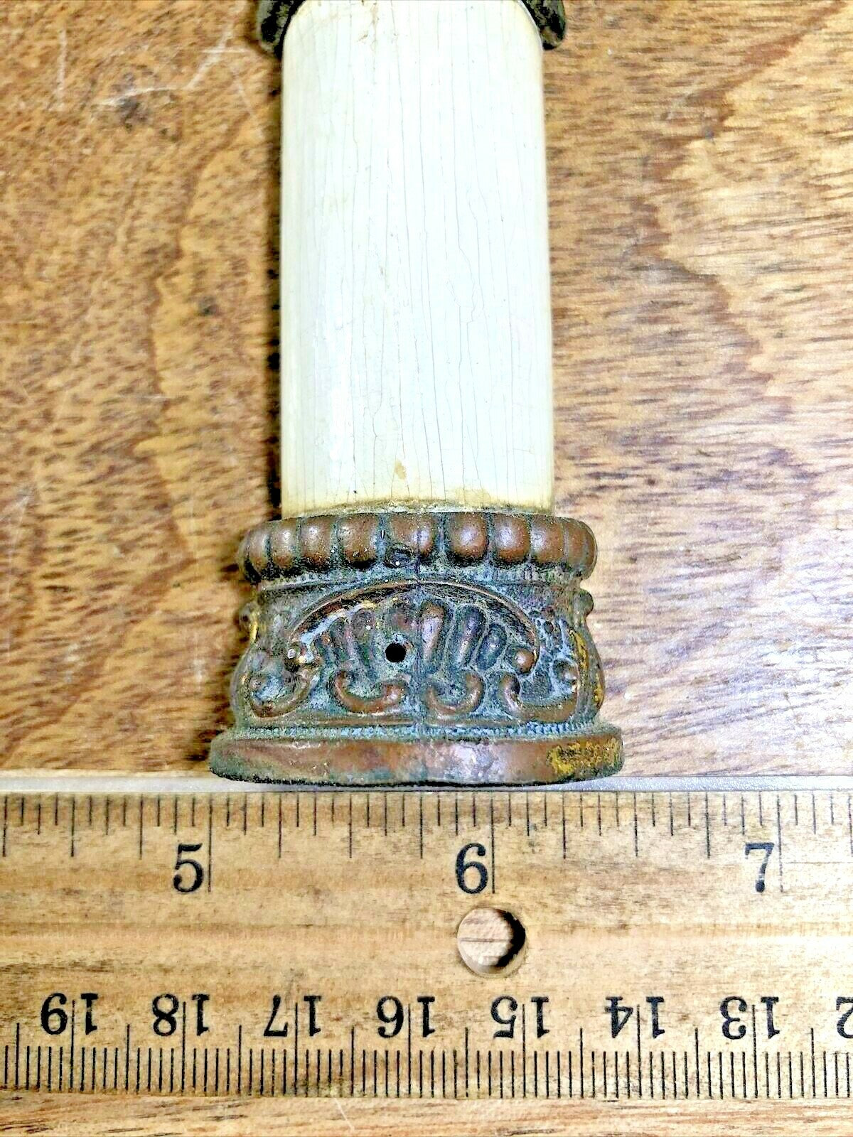 Old Thick 4 inch Tall Mantel Clock Column              (K5712)