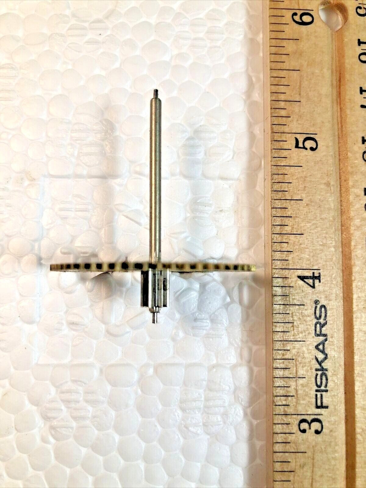 Old Urgos UW 7 Series Clock Movement Time Side 4th Wheel (K7499)