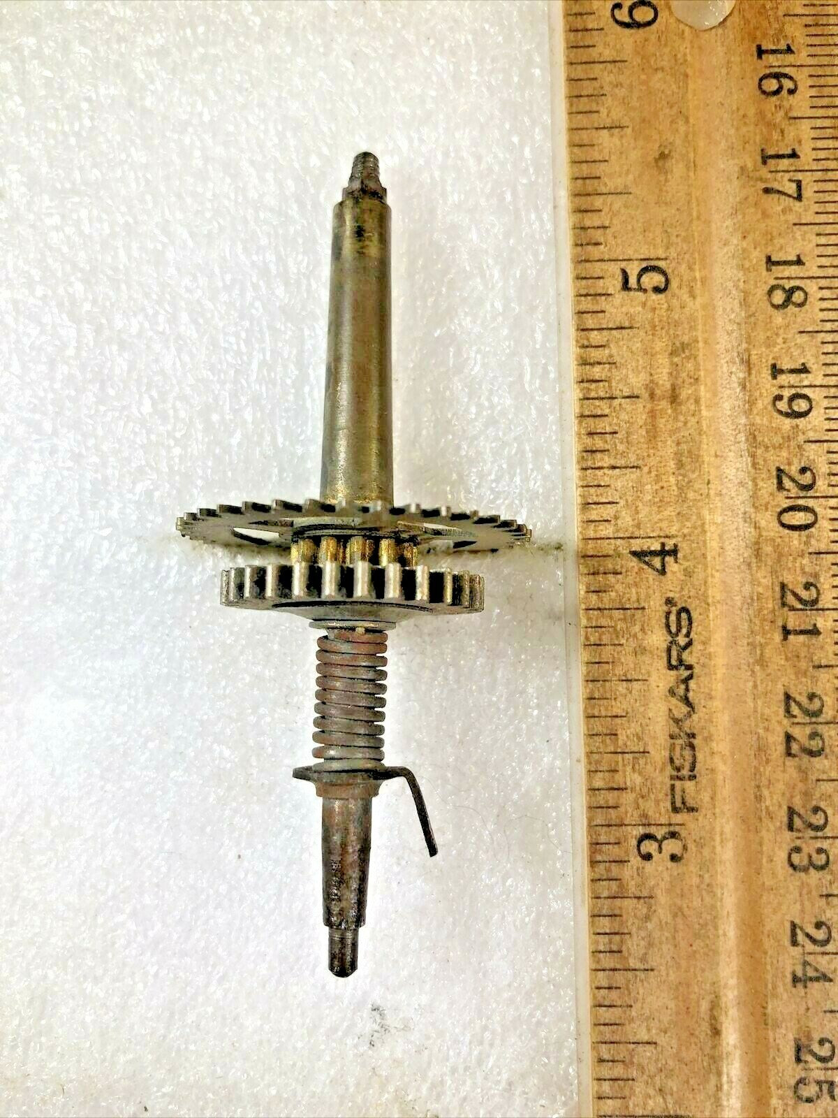Unknown Clock Movement Minute Wheel (73.8mm Long, 2.6mm Pivot) (K6263)