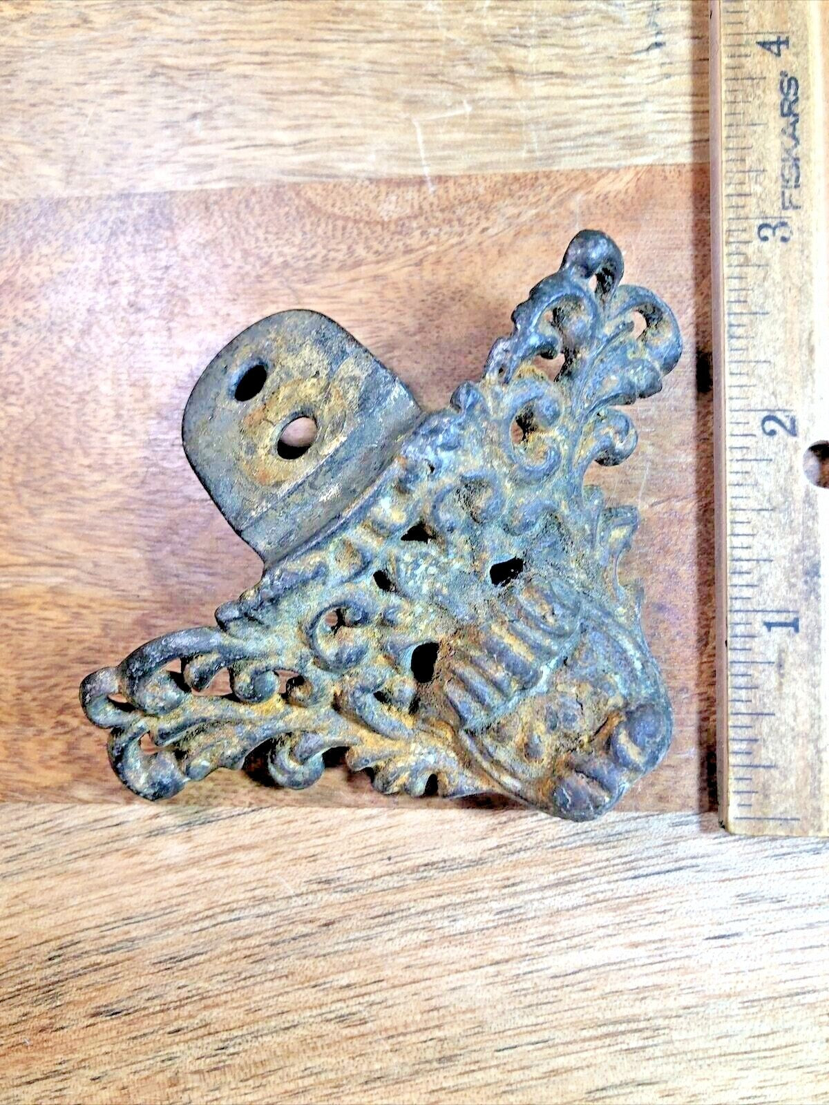 Antique Clock Foot (K7237)