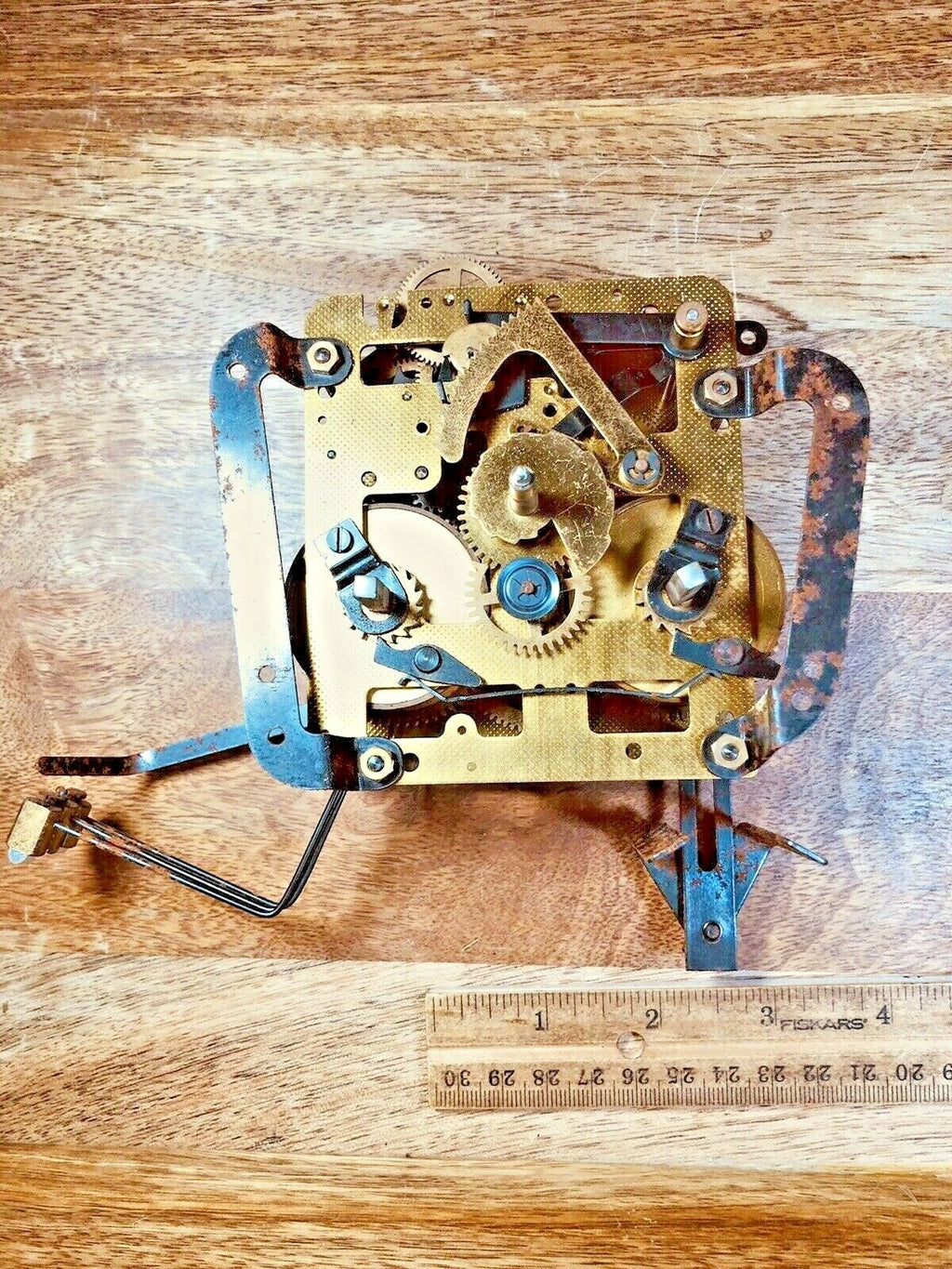 Seth Thomas A208-000 Clock Movement Hour Wheel Retaining Washer and Clip (K6888)