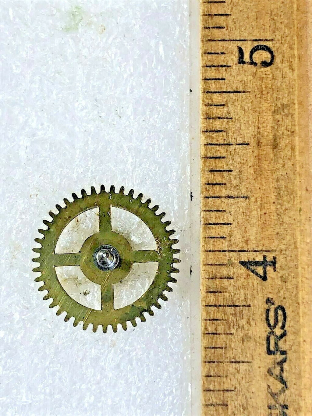 Small Hauser Novelty Clock Movement 3rd Wheel    (K6491)