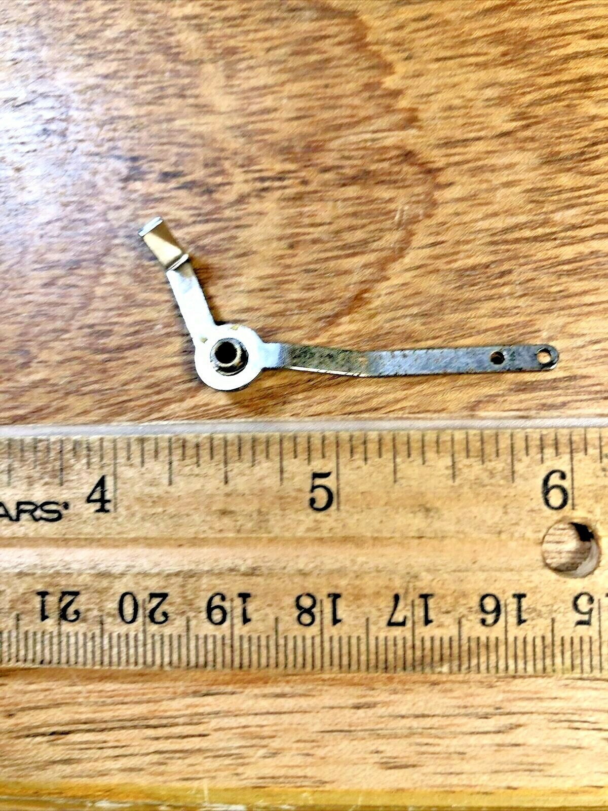 Seth Thomas A401-003 Clock Movement Strike Lever    (K5810)