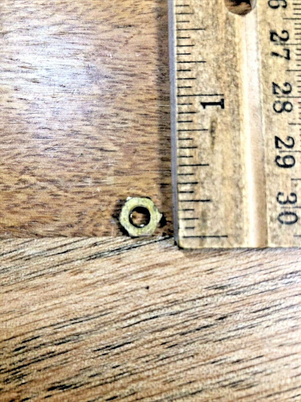 Unmarked Clock Movement (Ingraham?) Pallet Nut (See Pics To ID Mvmt)  (K6546)