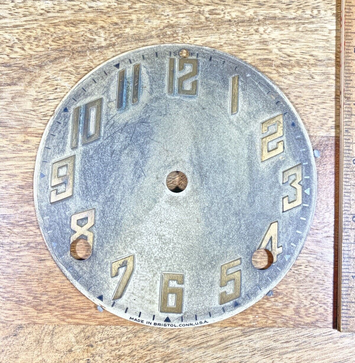 Old Unbranded 8 Day Metal Clock Movement Dial Pan    (KD020)
