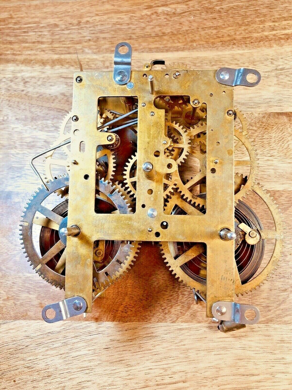 Old Sessions Clock Movement Pallet Nut (See Pics to ID Mvmt) (K6091)