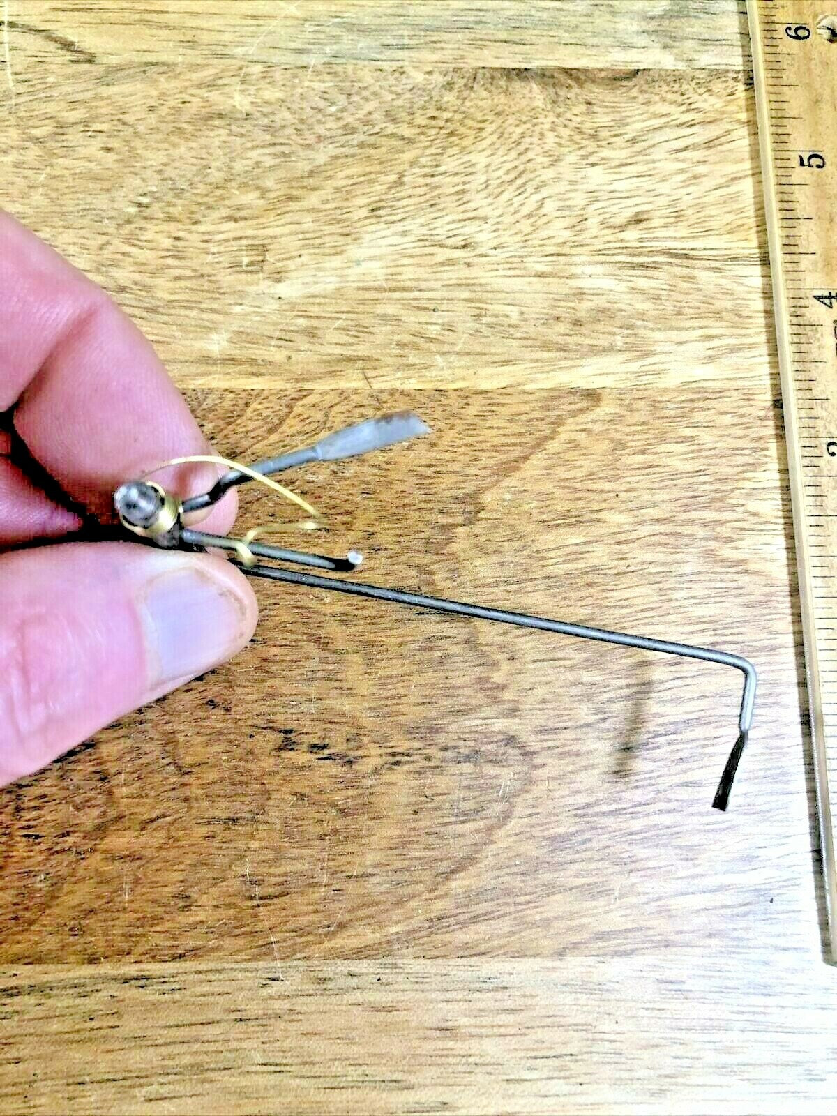 8 Day Clock Movement Count Wheel Lever Pivot is 1.54 Inches Long X .08" (K5520)