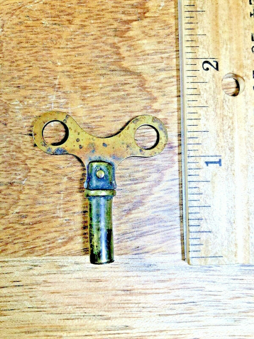 Clock Winding Key 4 / 3.25mm    (K2087)