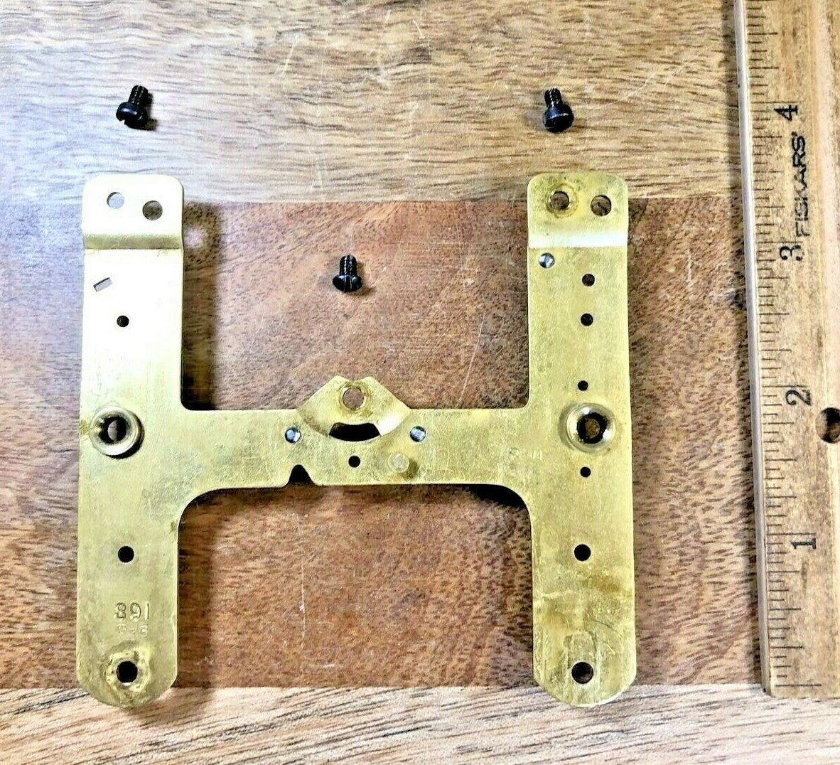 Seth Thomas 89I Clock Movement Lower Back Plate (Pivots Are Good) (K6762)