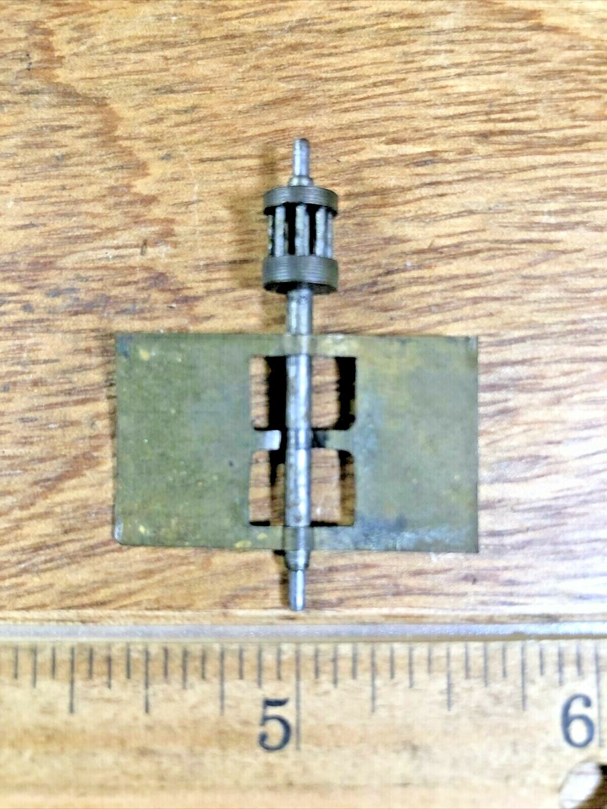 Old Gilbert 8 Day Clock Movement Fan Assembly  (K5612)