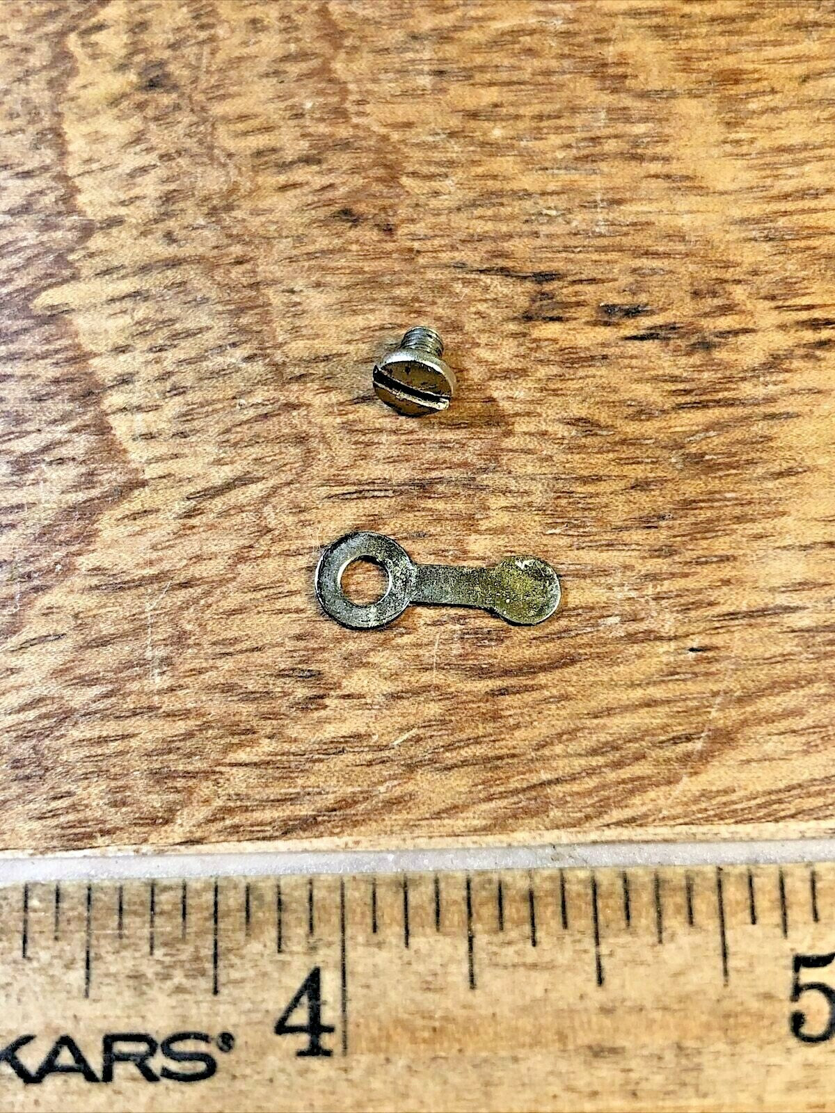 Seth Thomas A401-003 Clock Movement Verge Pivot Cover Plate (K5829)