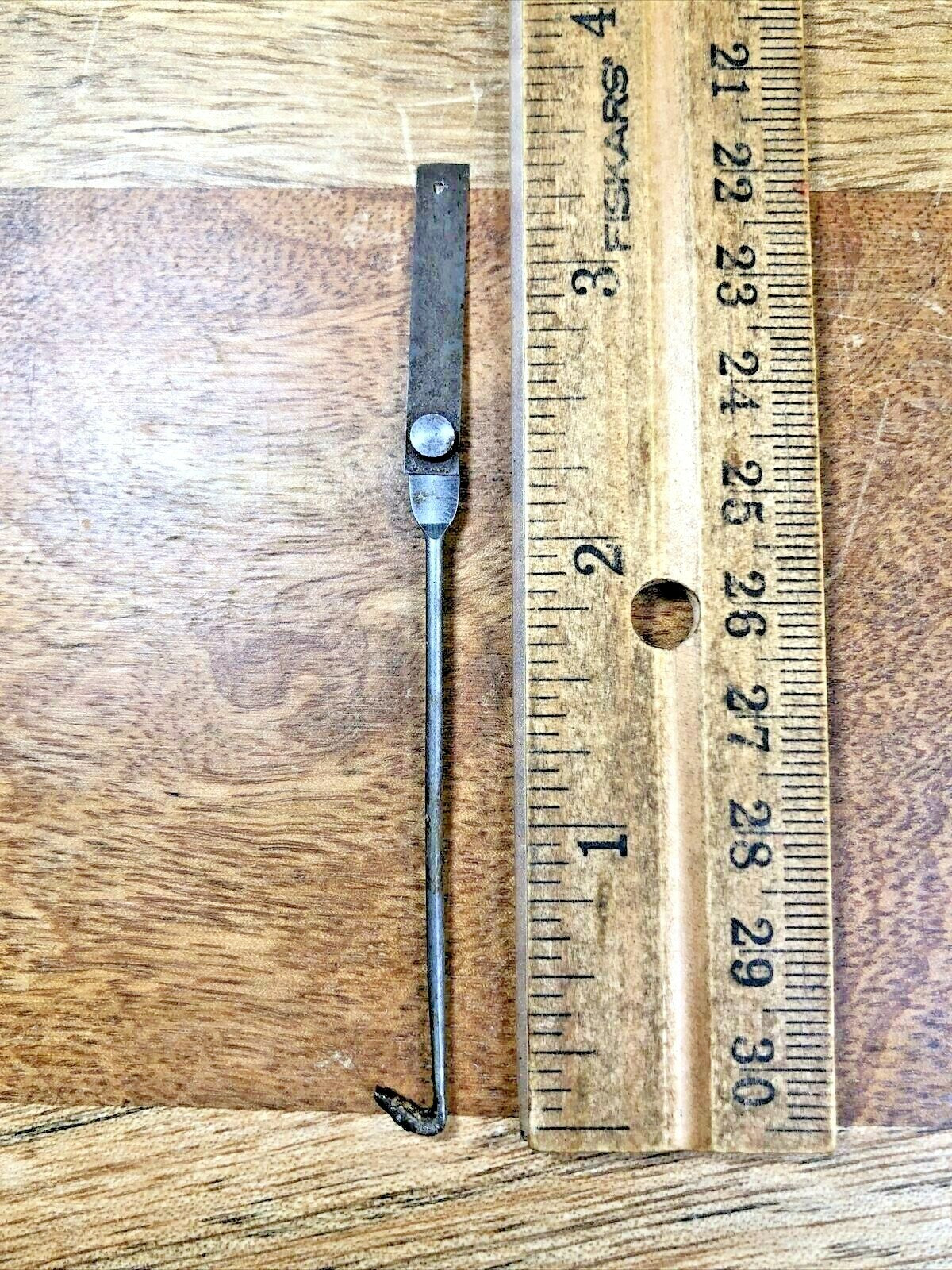 Old 3 3/8 Inch Clock Pendulum Rod and Spring (K6943)