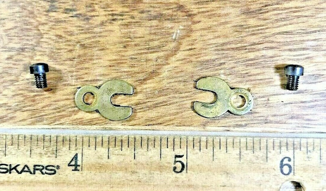 Junghans W 278 / 201 Clock Movement Spring Barrel Retaining Clips (K5542)